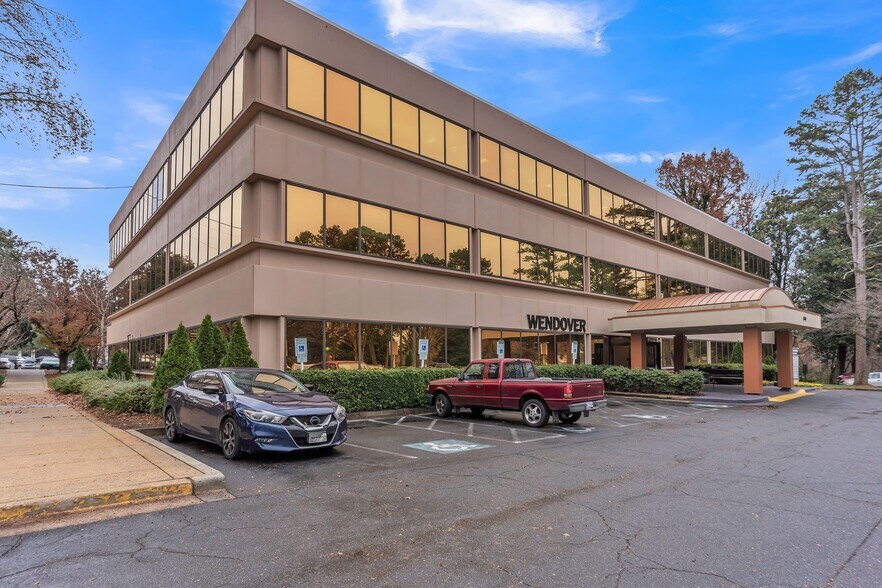 Primary Photo Of 3541 Randolph Rd, Charlotte Unknown For Lease