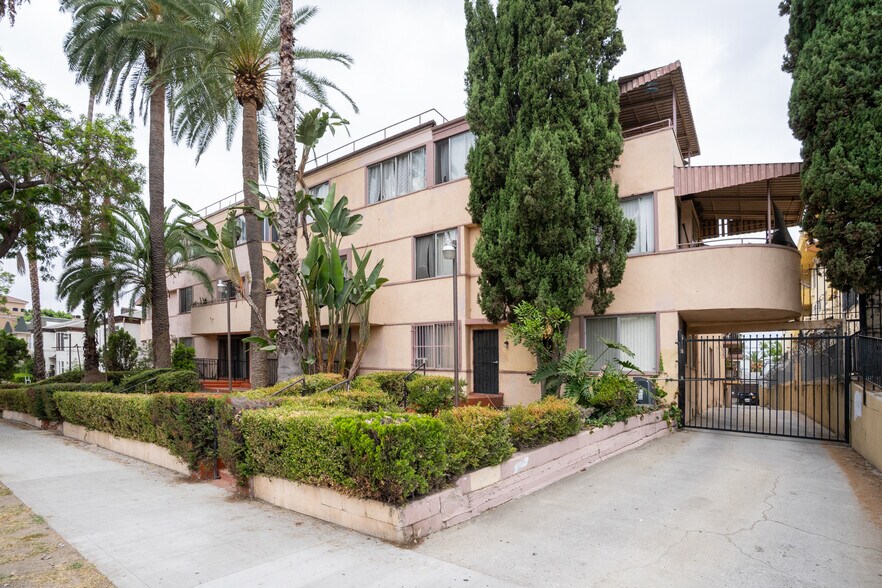 More Photos Of 1125 S Westmoreland Ave, Los Angeles Apartments For Sale
