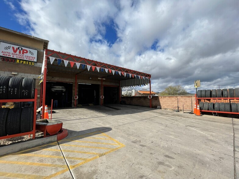 Primary Photo Of 1185 Circulo Mercado, Rio Rico General Retail For Sale