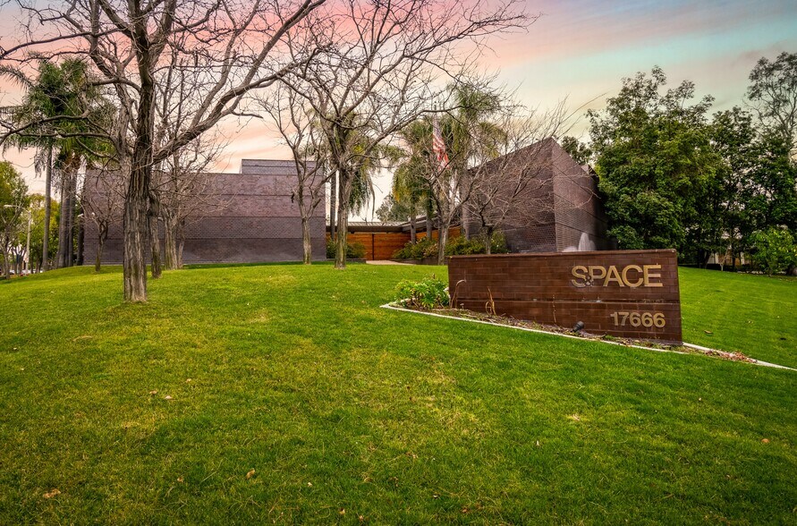 More Photos Of 17666 Fitch, Irvine Medical For Sale