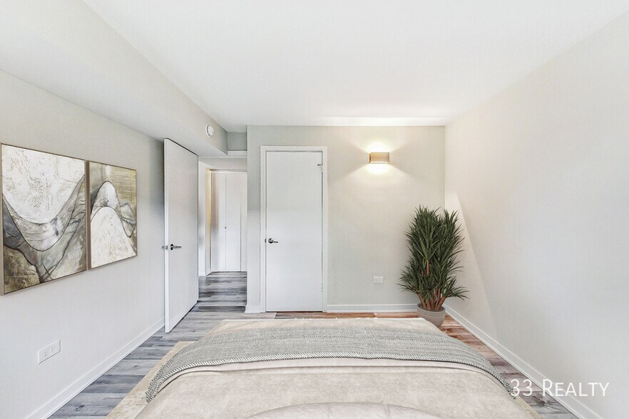 More Photos Of 501-551 W Euclid Ave, Arlington Heights Apartments For Sale