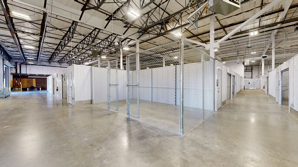 More Photos Of 5180 Fox St, Denver Warehouse For Lease