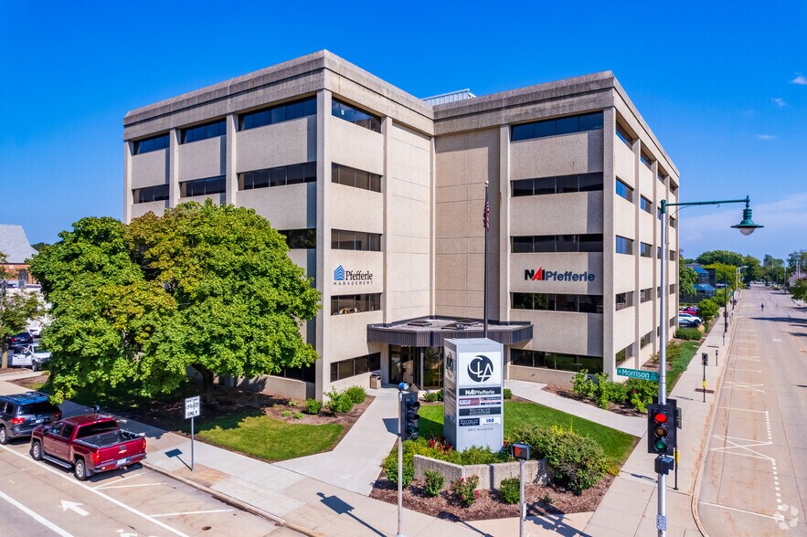 More Photos Of 200 E Washington St, Appleton Office For Lease