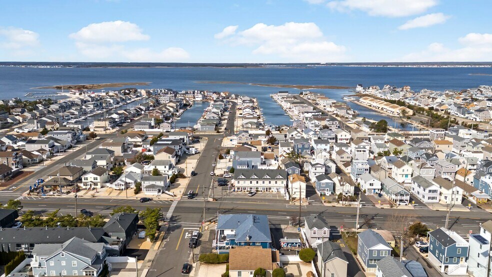 More Photos Of 65 Grand Central Ave, Lavallette Storefront Retail Residential For Sale