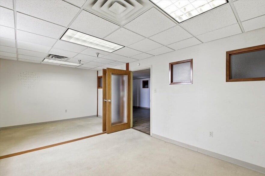 More Photos Of 16-22 E Union St, Wilkes-Barre Apartments For Sale