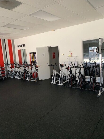 More Photos Of 9230 Florida Blvd, Baton Rouge General Retail For Sale