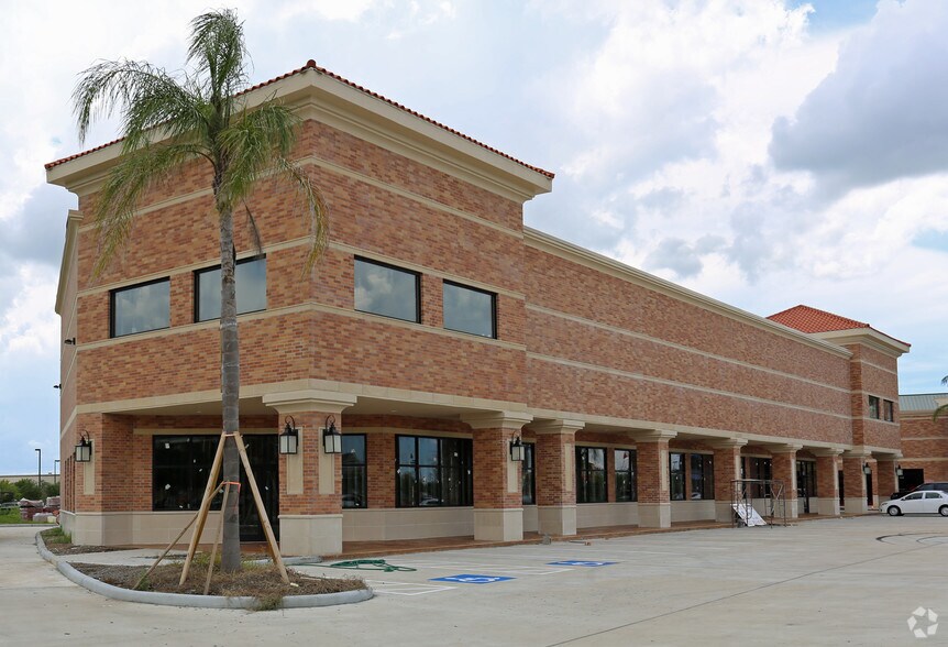 More Photos Of 25551 Kingsland Blvd, Katy General Retail For Sale