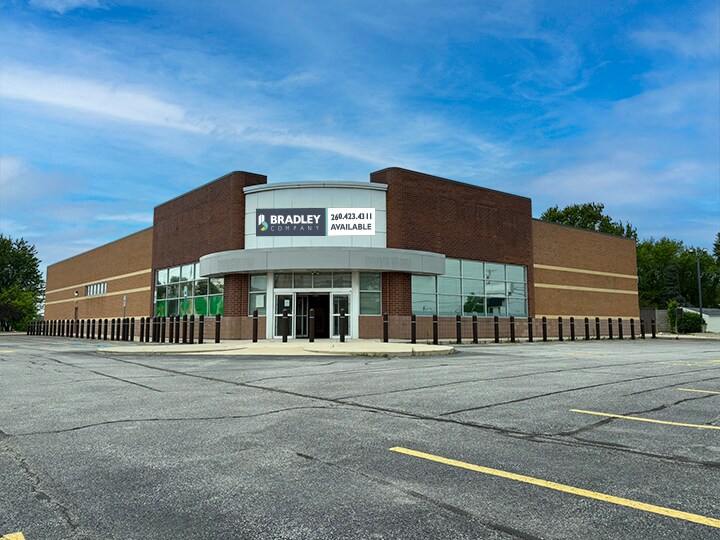 Primary Photo Of 1000 N Williams St, Paulding Drugstore For Sale