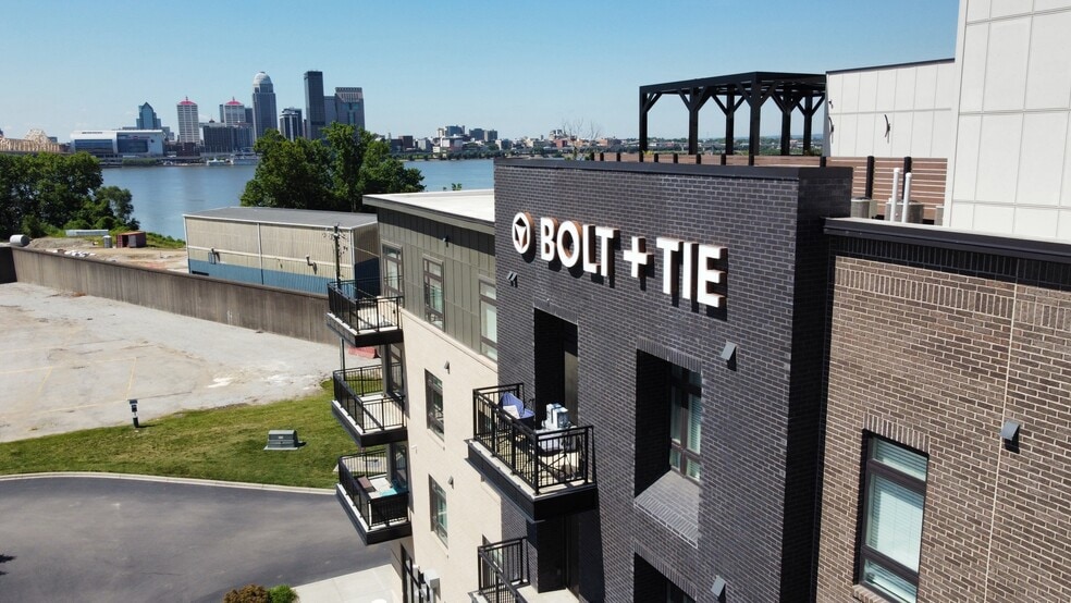 More Photos Of 1400 Main St, Clarksville Apartments For Lease