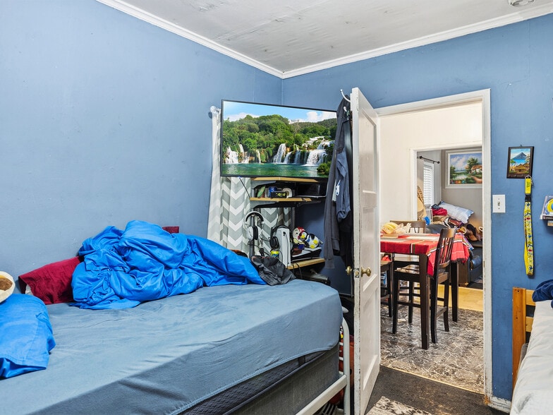 More Photos Of 1218 N Hollywood Way, Burbank Multifamily For Sale