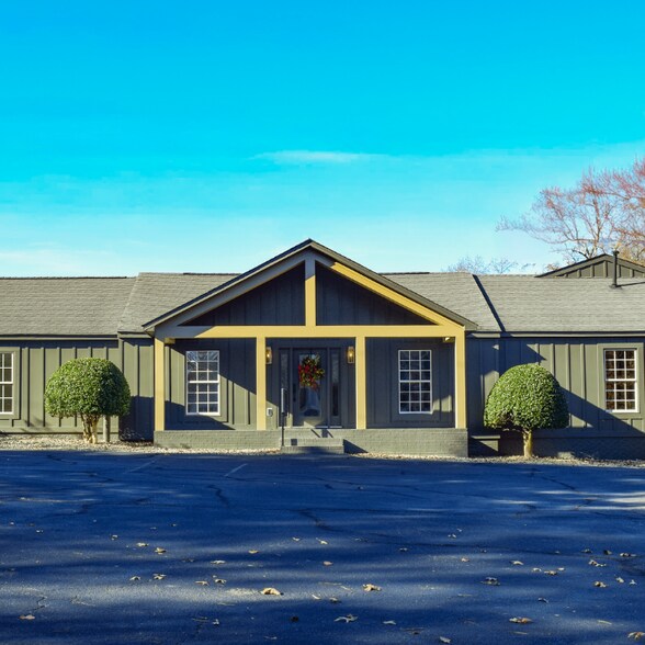 More Photos Of 1198 Mabry Rd, Angier Showroom For Lease