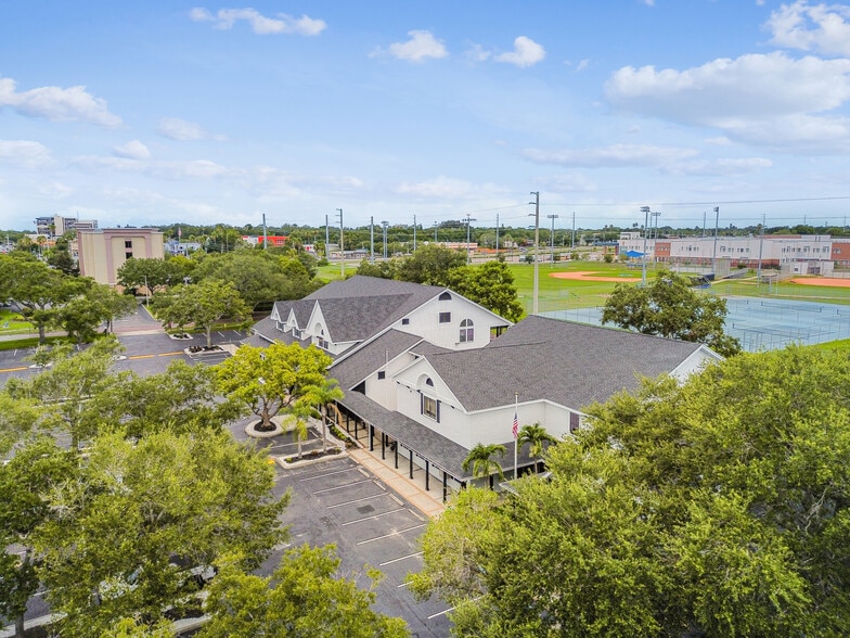 More Photos Of 300 E Bay Dr, Largo Office For Lease