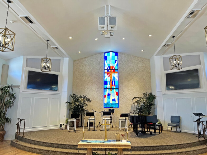 More Photos Of 2726 Burns Rd, Palm Beach Gardens Religious Facility For Sale