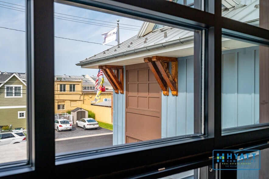 More Photos Of 130 Severn Ave, Annapolis Office For Sale