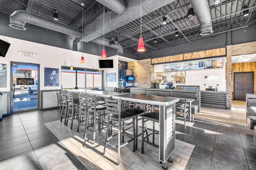 More Photos Of 13481 S State Highway 51, Coweta Fast Food For Sale