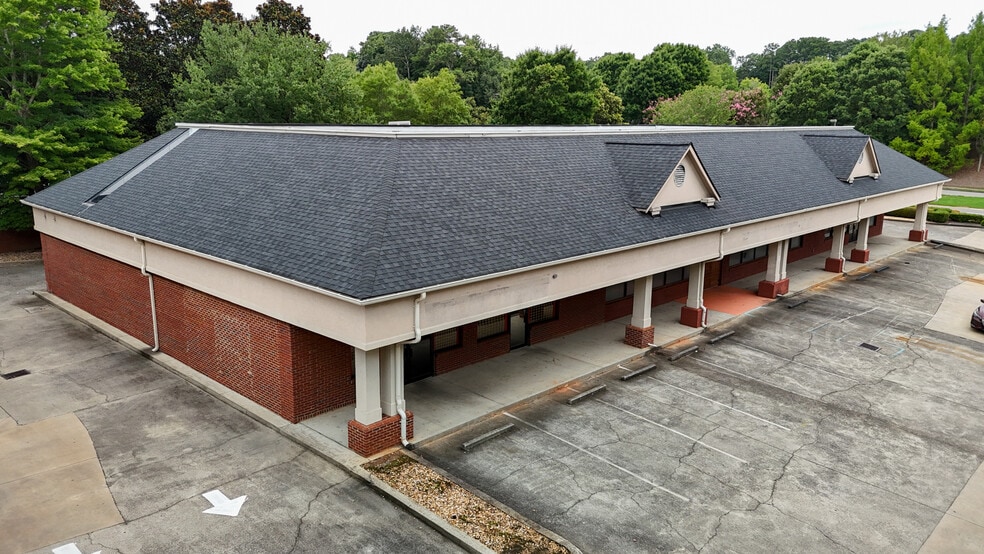 More Photos Of 3050 Mansell Rd, Alpharetta Freestanding For Sale