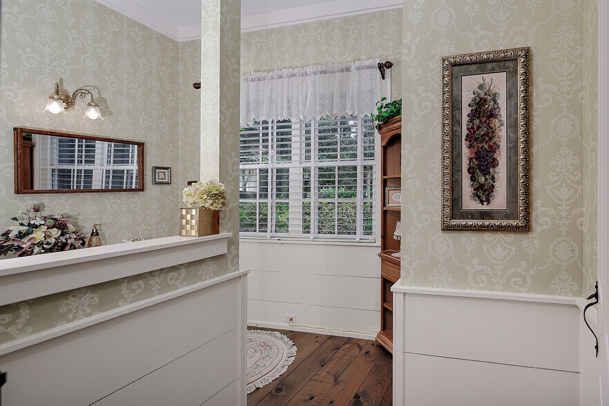 More Photos Of 15598 Bedford Ln, Conroe Specialty For Sale