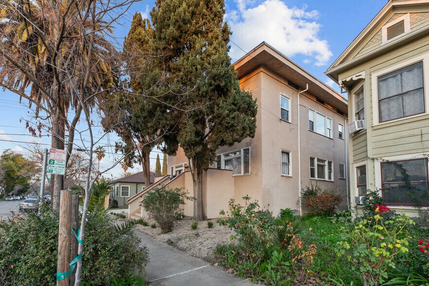 More Photos Of 1717 26th St, Sacramento Apartments For Sale