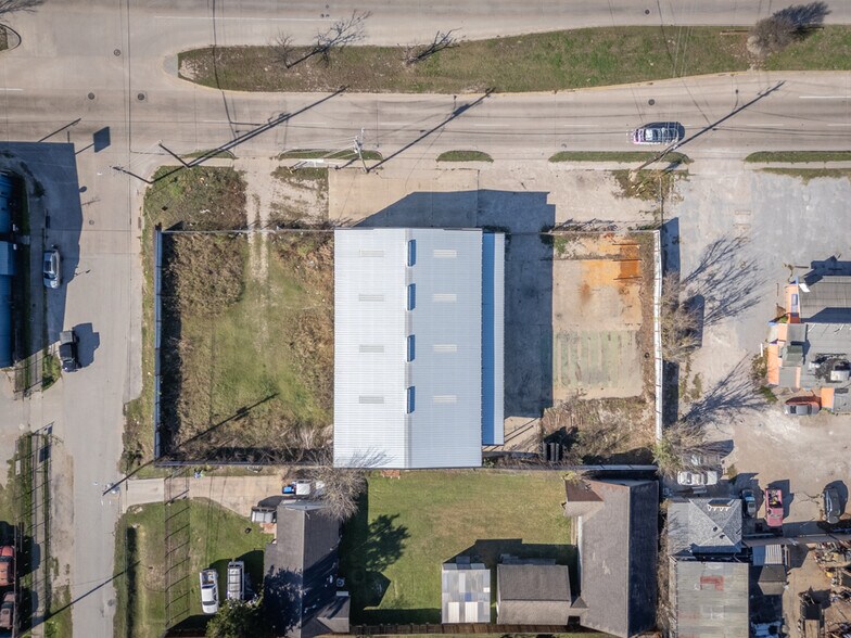 More Photos Of 7904 Irvington Blvd, Houston Warehouse For Sale