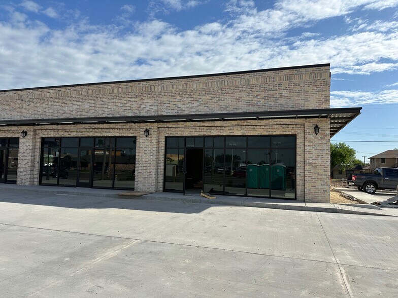 More Photos Of 4367 E US Highway 83, Rio Grande City General Retail For Lease