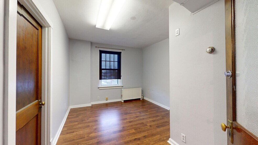 More Photos Of 7905 Big Bend Blvd, Webster Groves Office For Lease