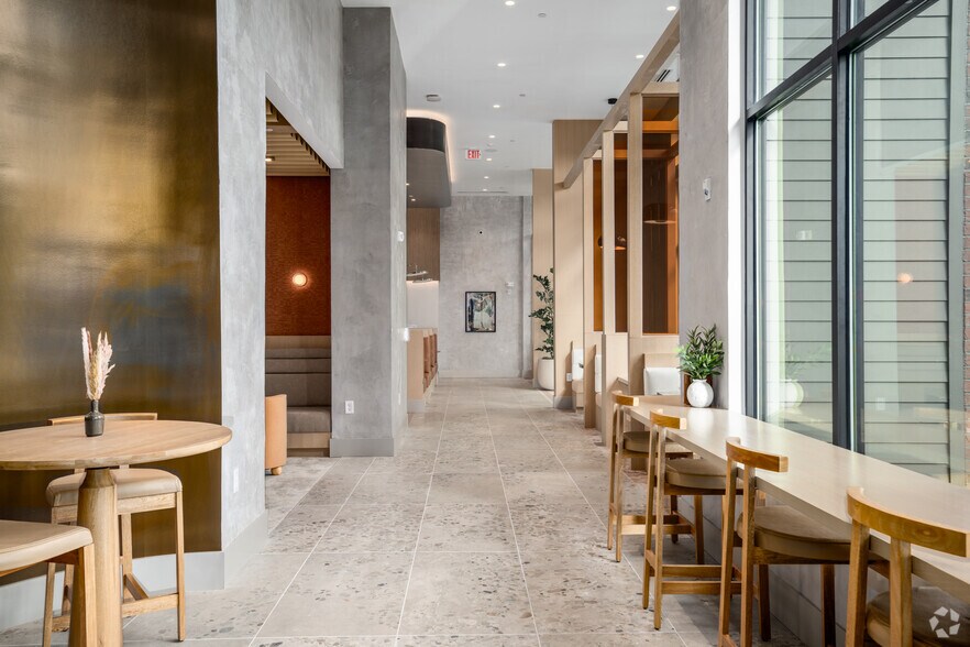 More Photos Of 3558 Elm St, Atlanta Apartments For Lease