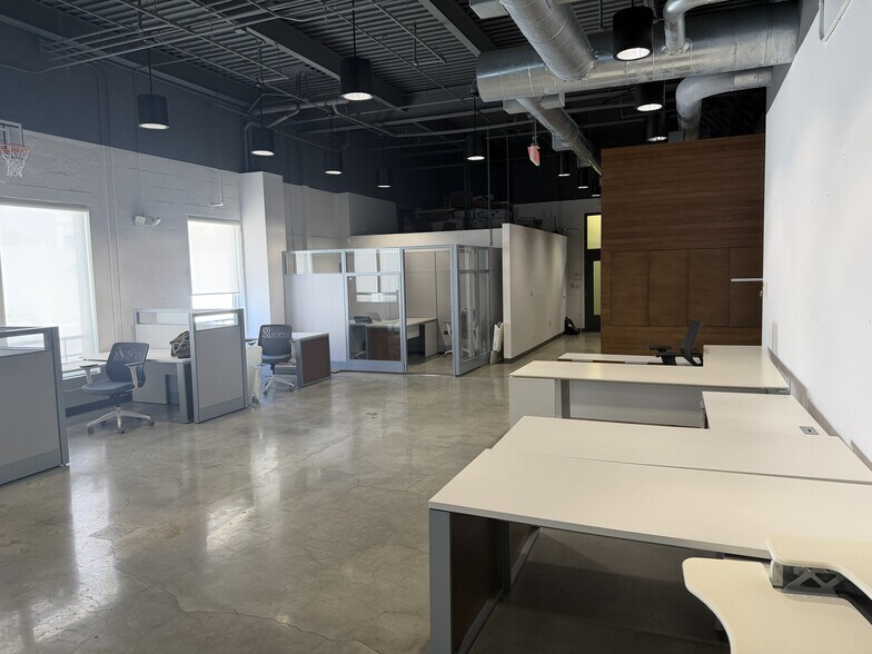 More Photos Of 400 Clematis St, West Palm Beach Loft Creative Space For Lease