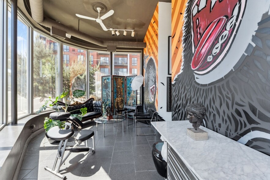 More Photos Of 605-607 NE Central Ave, Minneapolis Freestanding For Sale