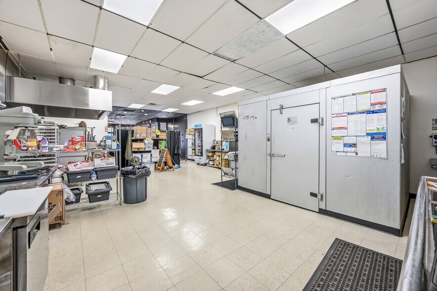 More Photos Of 501-505 Market St, East Liverpool Storefront For Sale