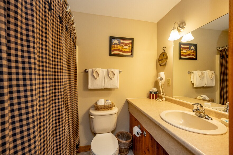 More Photos Of 17848 Garrett Hwy, Oakland Apartments For Sale