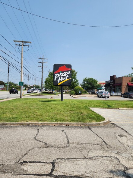 More Photos Of 18055 Bagley Rd, Middleburg Heights Fast Food For Sale