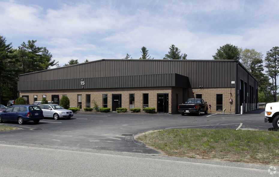 Primary Photo Of 15 Roberts Rd, Plymouth Service For Lease