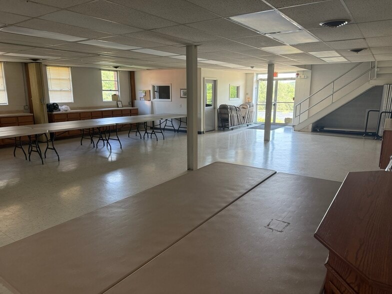 More Photos Of 4869 Scotsdale Blvd, House Springs Religious Facility For Sale