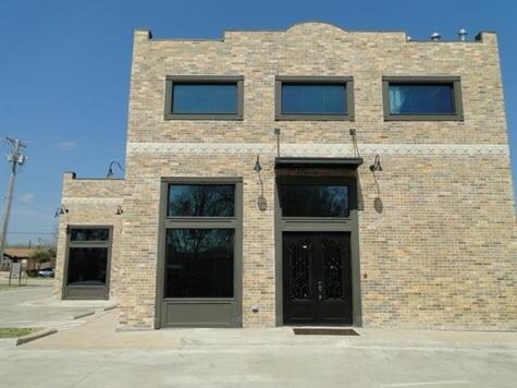 More Photos Of 320 E Main St, Lewisville Office For Lease
