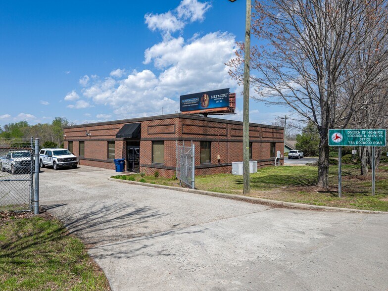 More Photos Of 786 Dogwood Rd, Asheville Office Residential For Sale