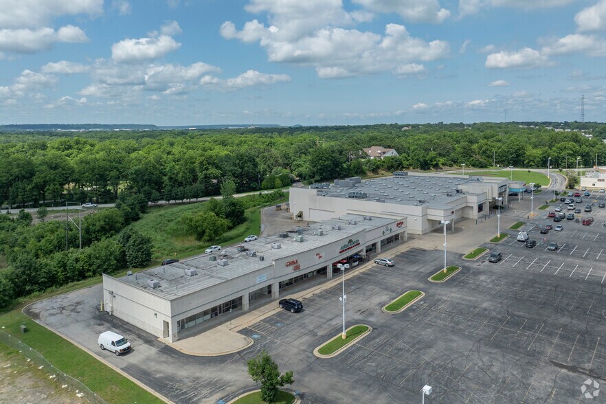 More Photos Of 2400-2500 N Highway 66, Catoosa Unknown For Lease
