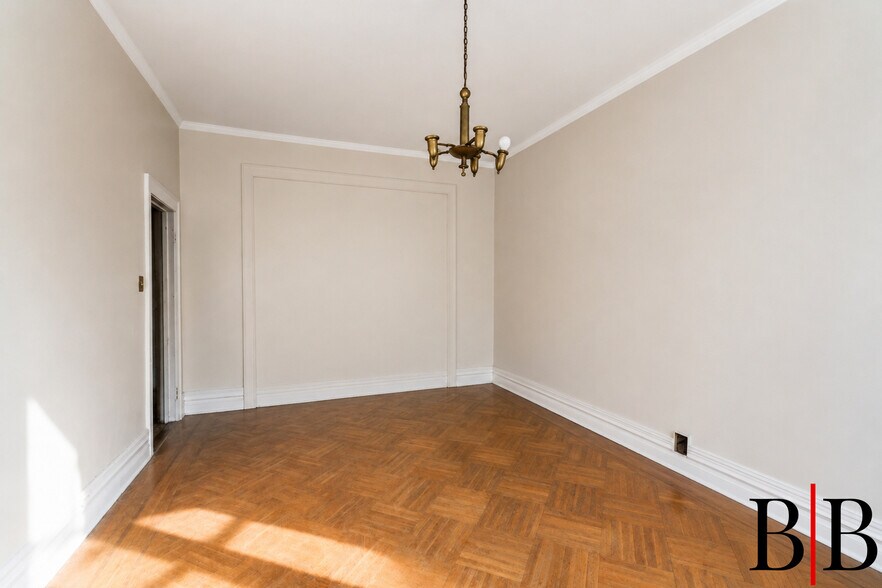 More Photos Of 967 Flatbush Ave, Brooklyn Storefront Retail Residential For Sale