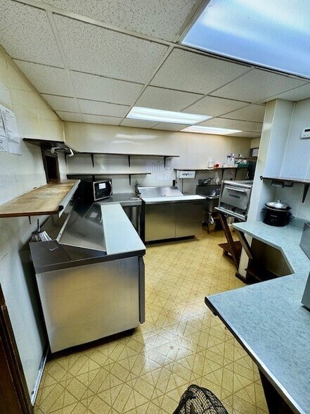 More Photos Of 4166 U.S. 40 hwy, Claysville Restaurant For Sale