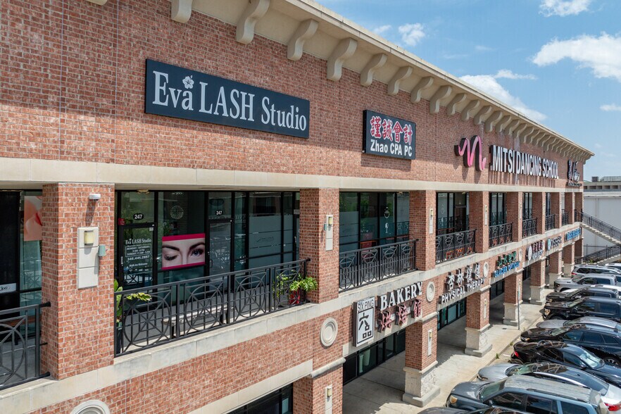 More Photos Of 9889 Bellaire Blvd, Houston Storefront Retail Office For Lease