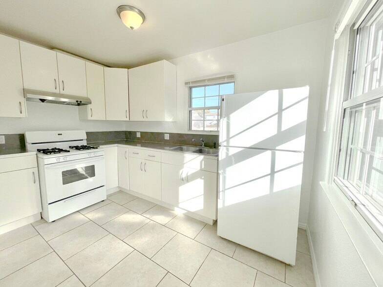 More Photos Of 8738 Ramsgate Ave, Los Angeles Multifamily For Sale