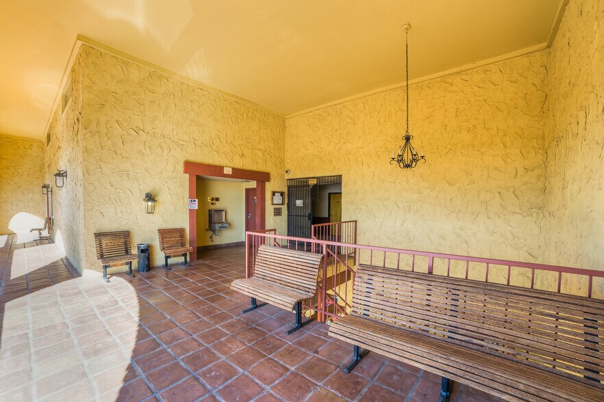 More Photos Of 1616 E Main St, Mesa Unknown For Lease