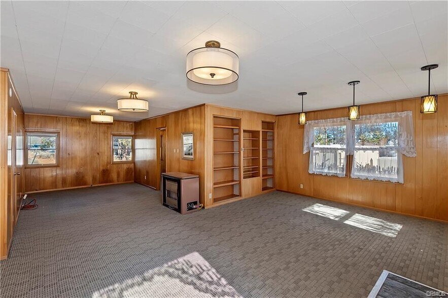 More Photos Of 547 Cottage Ln, Big Bear Lake Office For Sale