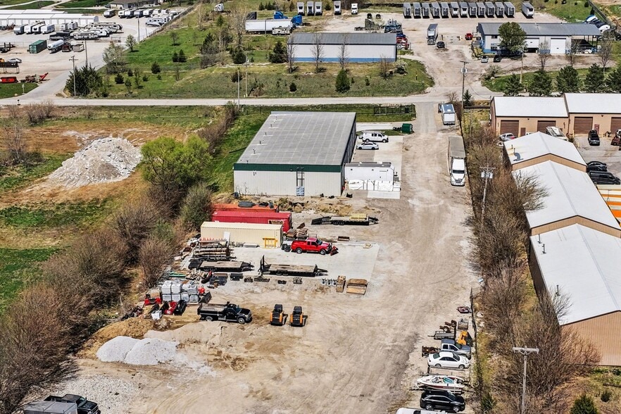 More Photos Of 21909 R & R Rd, Gretna Warehouse For Sale