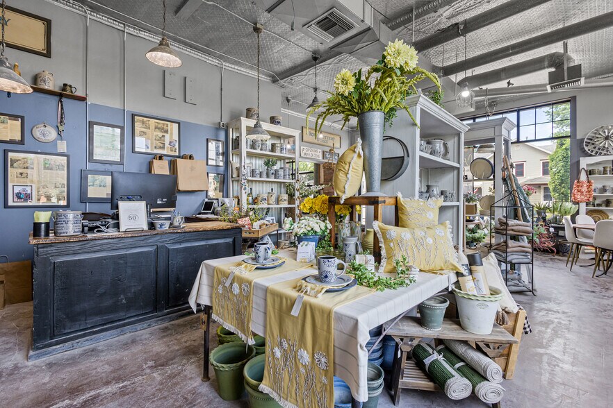 More Photos Of 108-110 E Main St, Cambridge Storefront For Sale