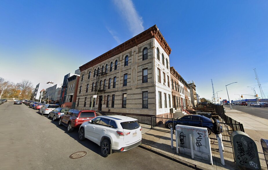 More Photos Of 58 De Sales Pl, Brooklyn Apartments For Sale