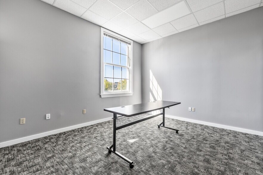 More Photos Of 201 Main St, Boston Office For Lease