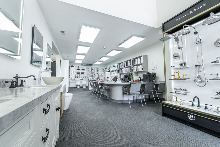 More Photos Of 1435 Huntington Ave, South San Francisco Showroom For Sale
