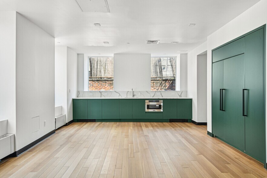 More Photos Of 210 Elizabeth St, New York Office For Lease