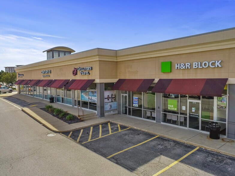 More Photos Of 858 Middle Rd, Bettendorf Unknown For Lease