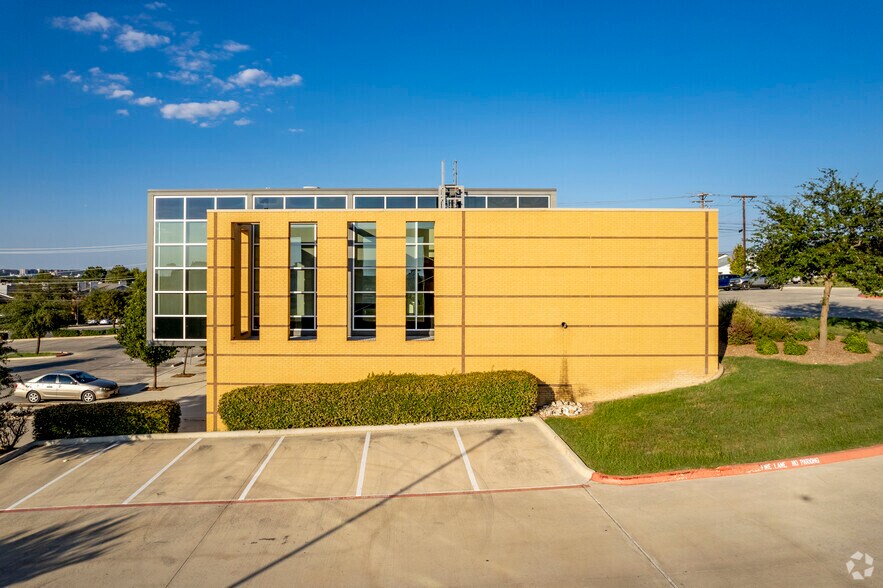 More Photos Of 1290 Wonder World Dr, San Marcos Unknown For Lease